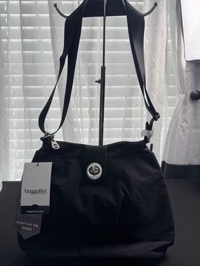Baggallini Black Shoulder Crossbody with Silver Turn-Lock RFID Protection